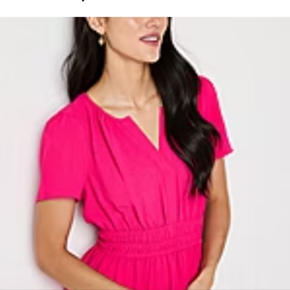 NWT Crown & Ivy Vibrant Pink Short Sleeve Top Medium